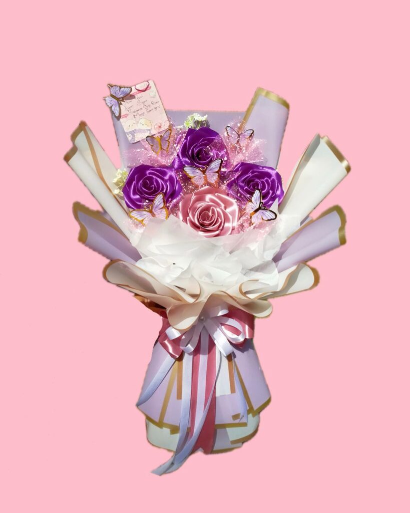 Bucket Bunga Satin